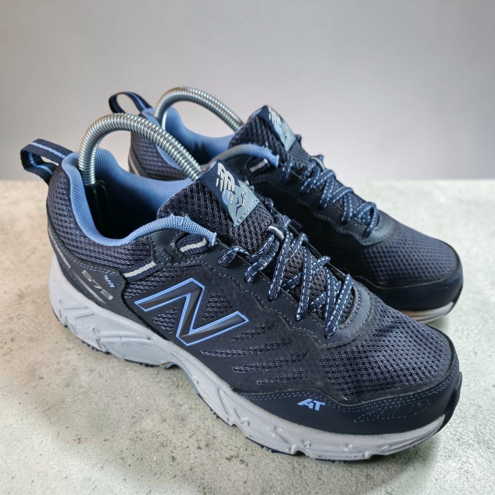 New Balance 573 V3 Womens 9.5 Navy Blue Gray Athletic Running Shoes Sneakers